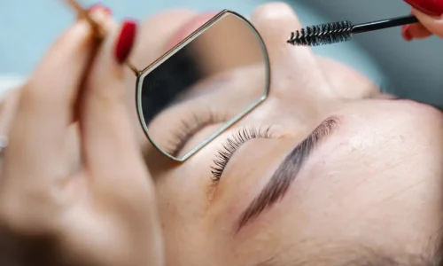 Cesljanje trepavica i stilizovanje pogleda u salonu Miss Lash Beograd